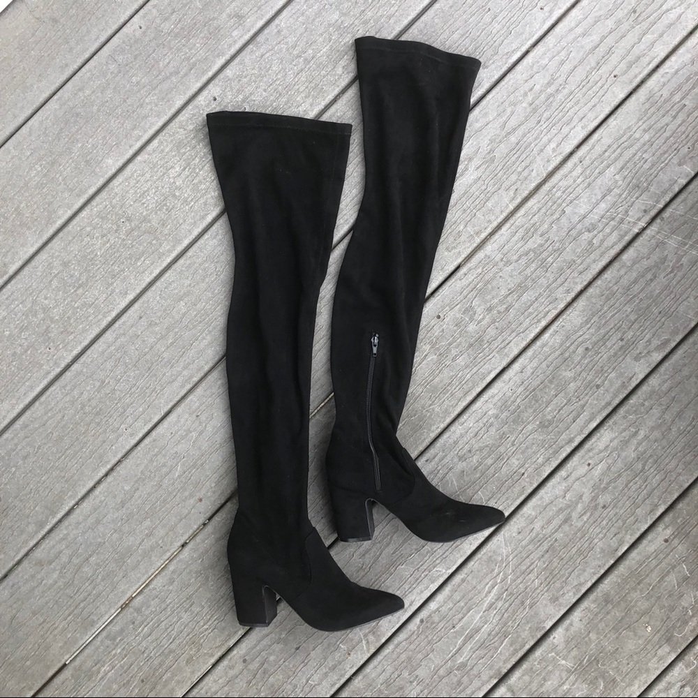 STEVE MADDEN OVER THE KNEE BOOTS - SIZE 5.5